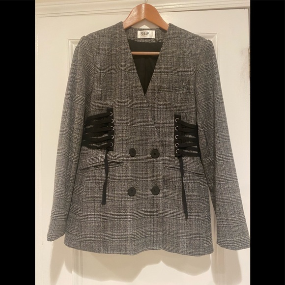 LF Seek the Label Jackets & Blazers - LF Seek the Label double breasted corseted plaid blazer
